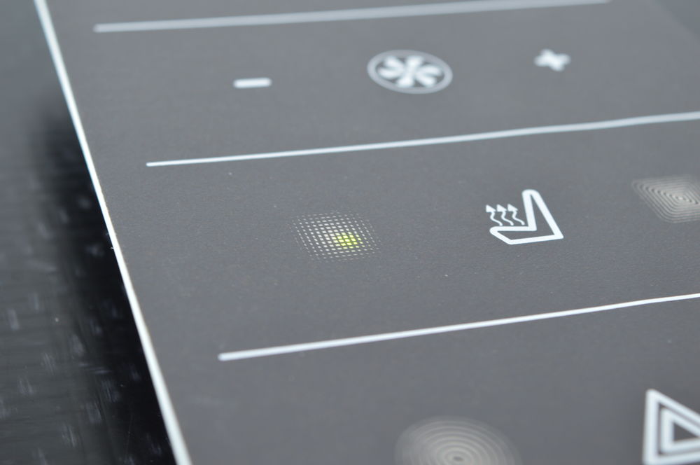 IML mit Leiterbahnen (von vorn) IML mit Leiterbahnen (von vorn)